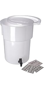 Carlisle FoodService Products Measure Miser Solid Measuring Spoon with Short Handle, 2 Ounces, Red, 1 Count (Pack of 1)