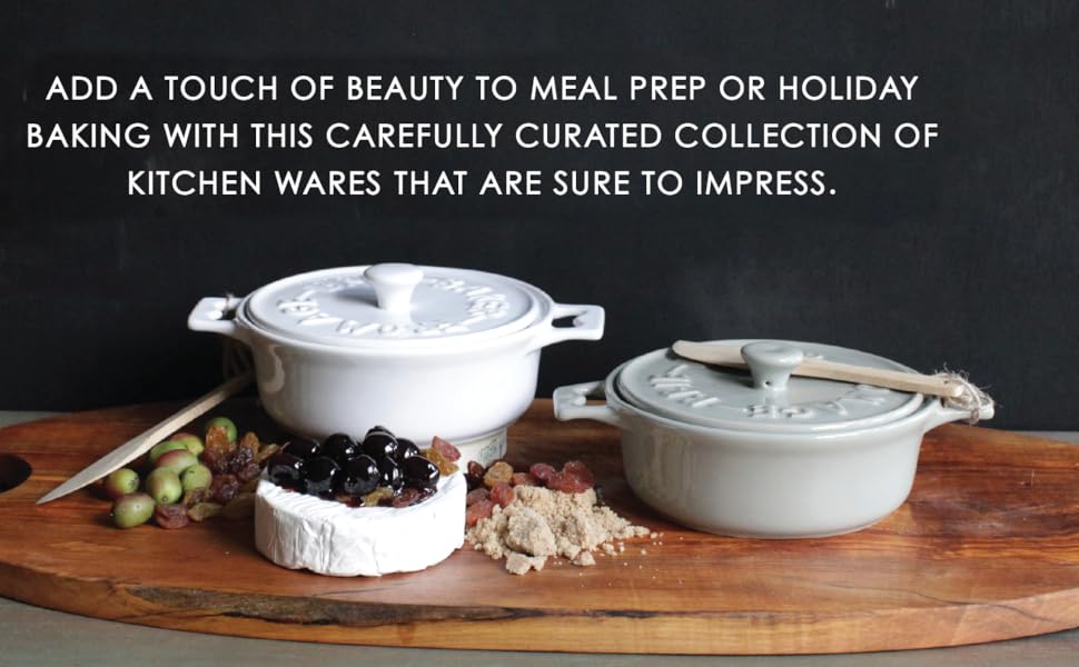 Creative Co-Op Bowl Shaped Measuring Cups (Set of 4 Sizes)