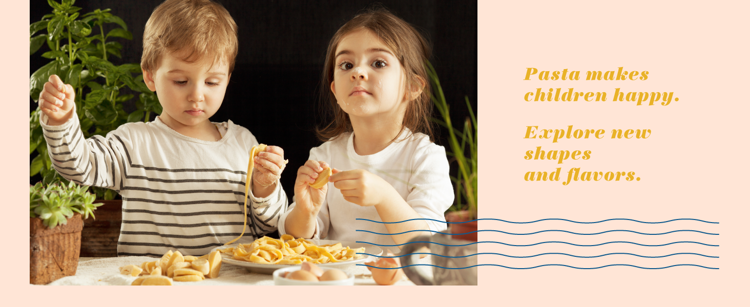 La Gondola Homemade Ravioli Stamp - Round Smooth 1.5in | Italian Pasta Making Tool for Home and Business | Brass & Natural Wood | Sturdy & Easy to Use Ravioli Stamp | Ravioli Cutter Made in Italy