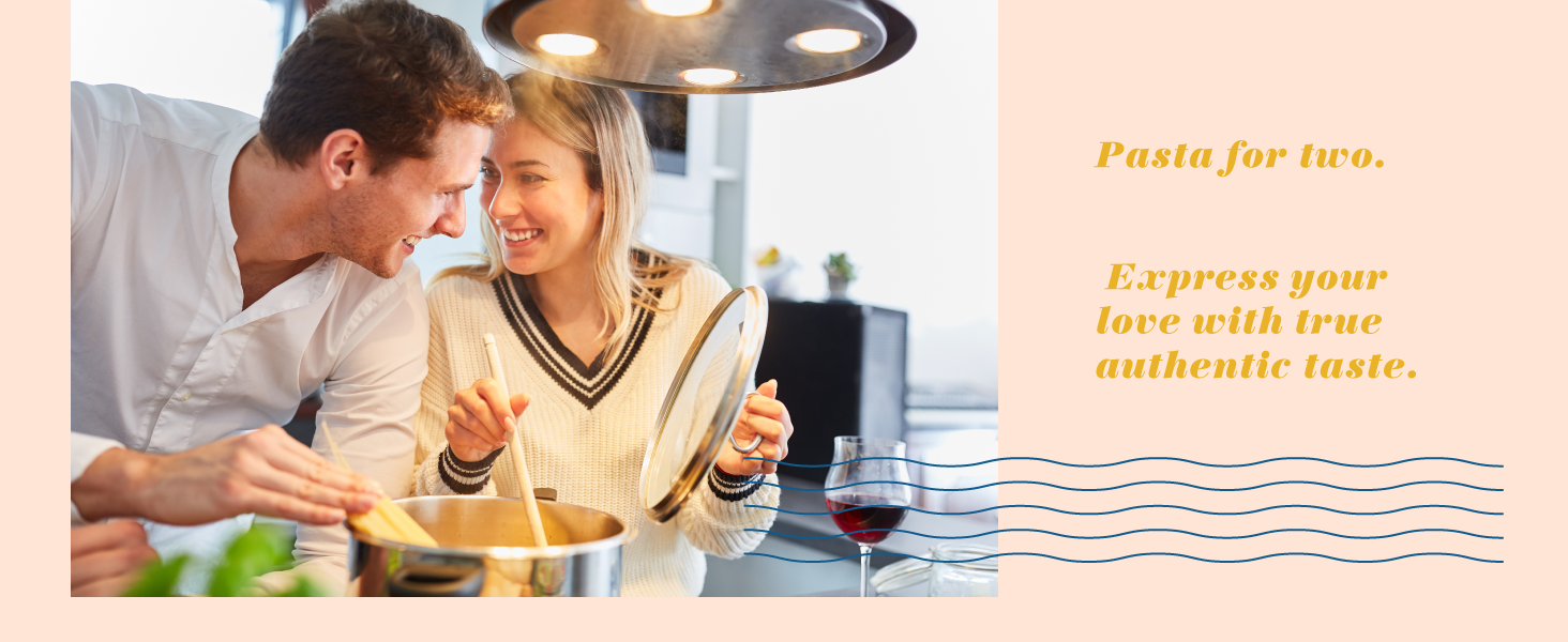 La Gondola Homemade Ravioli Stamp - Round Smooth 1.5in | Italian Pasta Making Tool for Home and Business | Brass & Natural Wood | Sturdy & Easy to Use Ravioli Stamp | Ravioli Cutter Made in Italy