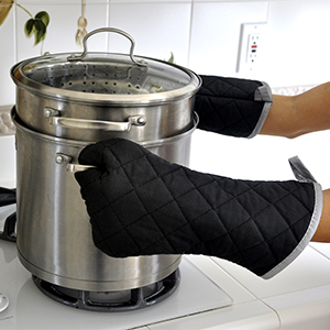 Nouvelle Legende Flame Retardant Quilted Oven Mitts, 17