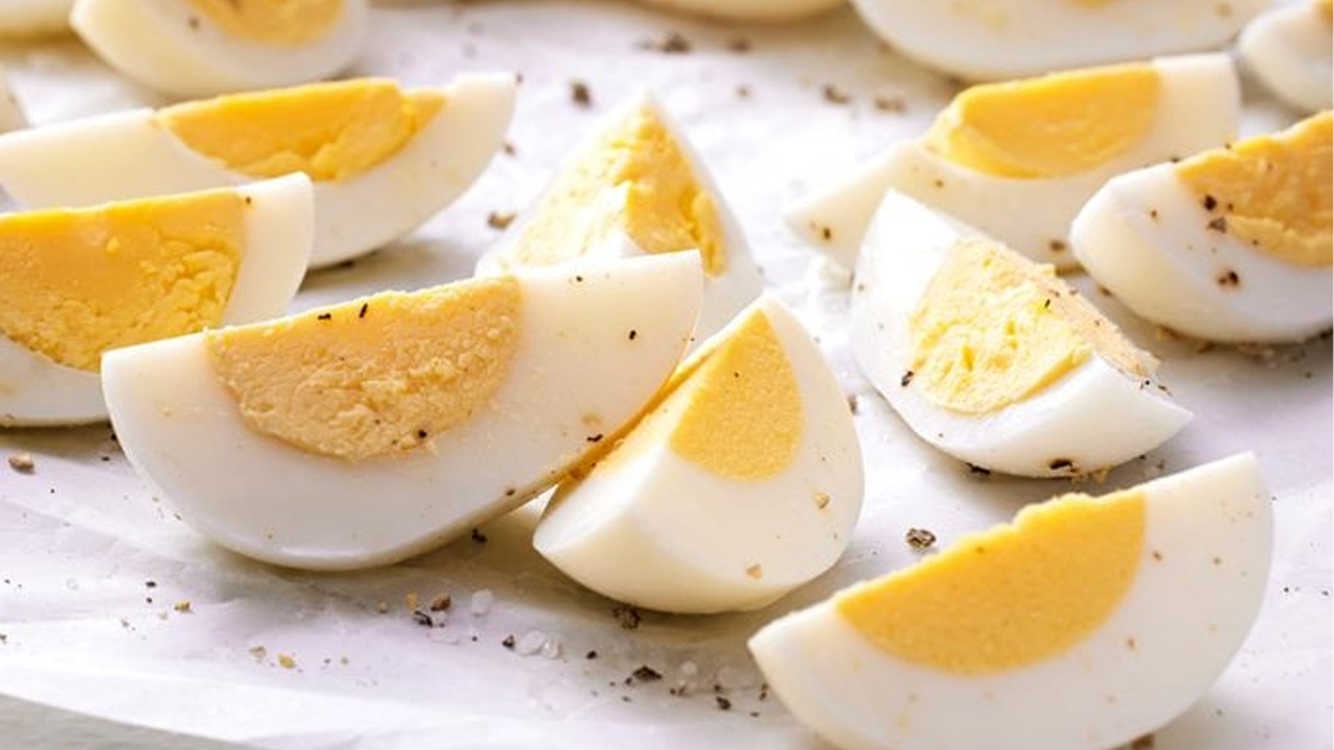 Best Utensils Stainless Steel Egg Slicer Wedger Cutter, Divides Hard Boiled Eggs Into 6 Equal Segments In One Action