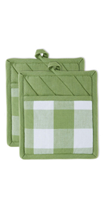 DII Buffalo Check Kitchen Collection, Classic Farmhouse Kitchen Set, Potholder, Black & White, 2 Piece