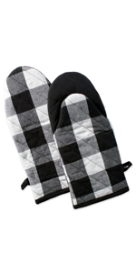 DII Buffalo Check Kitchen Collection, Classic Farmhouse Kitchen Set, Potholder, Black & White, 2 Piece