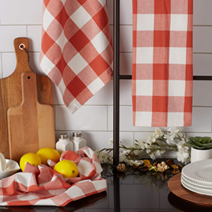 DII Buffalo Check Kitchen Collection, Classic Farmhouse Kitchen Set, Potholder, Black & White, 2 Piece