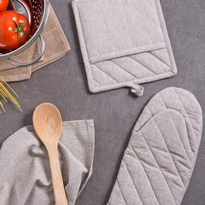 DII 100% Cotton Solid Chambray Kitchen Set, Oven Mitts, Blue, 2 Piece