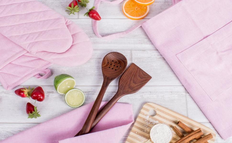 DII 100% Cotton Solid Chambray Kitchen Set, Oven Mitts, Blue, 2 Piece