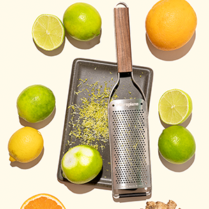 Microplane Master Series Wood Handle Stainless Steel Frame Fine Blade Cheese Grater