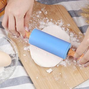 Koogel 9 Inch Mini Rolling Pin, 2 PCS Wooden Handle Rolling Pin for Kids Dough Rollers for Baking Supplies Home Kitchen