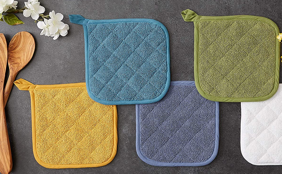 DII Basic Terry Collection Quilted 100% Cotton, Potholder, Barn Red, 3 Piece