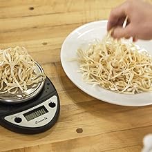 San Jamar Escali Digital Kitchen Scale, 11 lb Capacity, Tare Function, Precise Readout, Compact 8.5