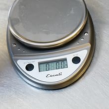 San Jamar Escali Digital Kitchen Scale, 11 lb Capacity, Tare Function, Precise Readout, Compact 8.5