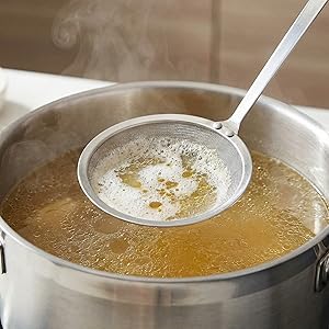 Stainless Steel Skimmer Strainer,Stainless Steel Fat Skimmer Spoon Fine Mesh Food Strainer for Grease, Gravy and Foam with Long Handle