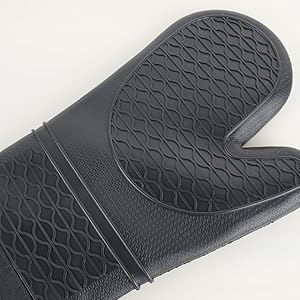 DoMii Extra Long Silicone Oven Mitts Heavy Duty Commercial Grade Oven Mitts Heat Resistant BBQ Gloves with Quilted Cotton Lining 2 Pack