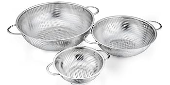 P&P CHEF Colander Set of 3, Stainless Steel Micro-Perforated Colanders Strainers for Draining Rinsing Washing, Ideal for Pasta Vegetables Fruits, Heavy Duty & Dishwasher Safe - 1/3/5 Quart
