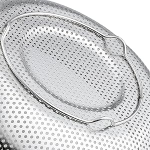 P&P CHEF Colander Set of 3, Stainless Steel Micro-Perforated Colanders Strainers for Draining Rinsing Washing, Ideal for Pasta Vegetables Fruits, Heavy Duty & Dishwasher Safe - 1/3/5 Quart