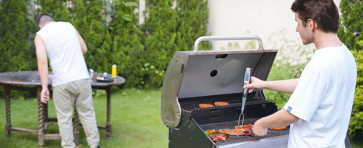 Meat Thermometer Fork for BBQ & Grilling – Instant Read Food Thermometer with Preset Meat Temperatures, Long Heat-Safe Handle, Backlit LCD for Steak, Chicken & Outdoor Cooking, Black