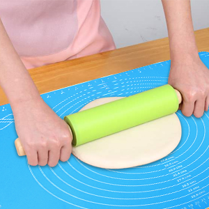 Ewinever 1Set Rolling Pin Pastry Mat Set Non-Stick 6 in 1 Dough Roller Baking Kit with Pastry Cutter Reusable Kneading Mat Scraper Basting Brush