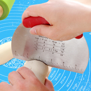 Ewinever 1Set Rolling Pin Pastry Mat Set Non-Stick 6 in 1 Dough Roller Baking Kit with Pastry Cutter Reusable Kneading Mat Scraper Basting Brush