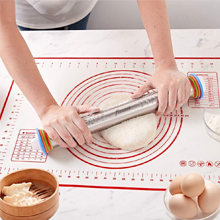 Rolling Pin and Silicone Baking Pastry Mat Set, Stainless Steel Dough Roller, Rolling Pins with Adjustable Thickness Rings, for Baking Fondant, Pizza, Pie, Pastries, Pasta, Cookies