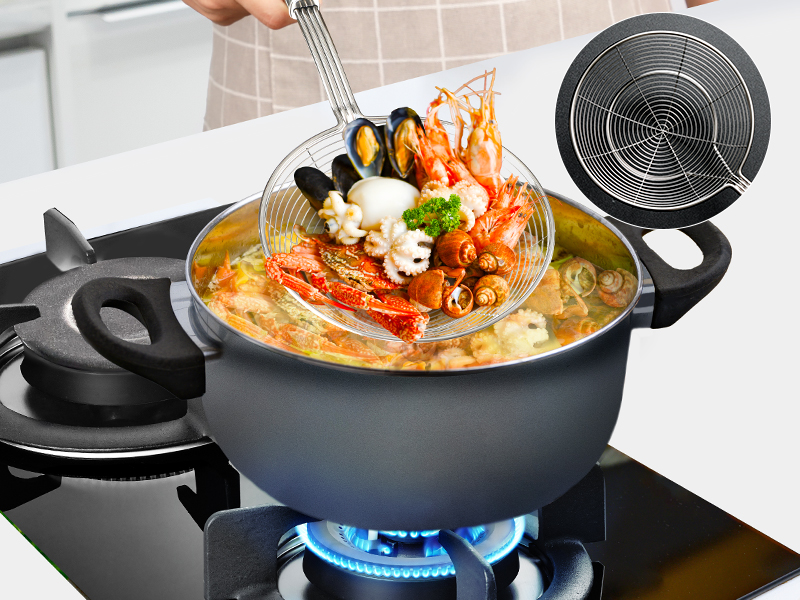 Hiware Solid Stainless Steel Spider Strainer Skimmer Ladle, Kitchen Utensils Wire Strainer Pasta Spoon, 7 Inch