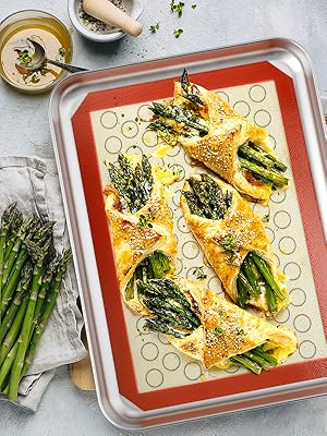 Wildone Baking Sheet with Silicone Mat Set, Set of 6 (3 Sheets + 3 Mats), Stainless Steel Cookie Sheet Baking Pan with Silicone Mat, Non Toxic & Heavy Duty & Easy Clean