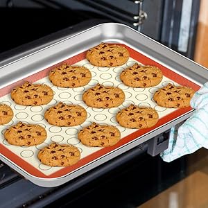 Wildone Baking Sheet with Silicone Mat Set, Set of 6 (3 Sheets + 3 Mats), Stainless Steel Cookie Sheet Baking Pan with Silicone Mat, Non Toxic & Heavy Duty & Easy Clean