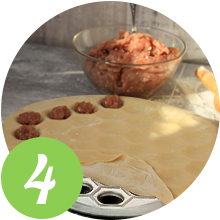 Russian Ravioli Maker Dumplings Mold Pelmeni Metal Mold Siberian Pelmeni Meat Dumpling Maker Machine Ravioli Cutter 1302439