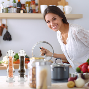 Salt Pepper Grinder Mill Arcylic,the Best Peppercorn Grinder with Adjustable Mill-Clear