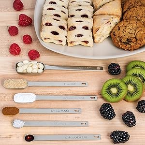 Hudson Essentials Stainless Steel Measuring Spoons Set for Dry or Liquid - Fits in Spice Jars - Set of 7