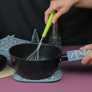 WinChange Oven Mitts and Potholders BBQ Gloves-Oven Mitts and Pot Holders Sets with Recycled Cotton Infill Silicone Non-Slip Cooking Gloves for Cooking Baking Grilling (4-Piece Set,Grey)