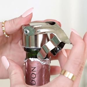 KLOVEO Champagne Stoppers - Patented Seal - Made in Italy - Professional Grade WAF Champagne Bottle Stopper - Prosecco, Cava, and Sparkling Wine Bottle Stopper