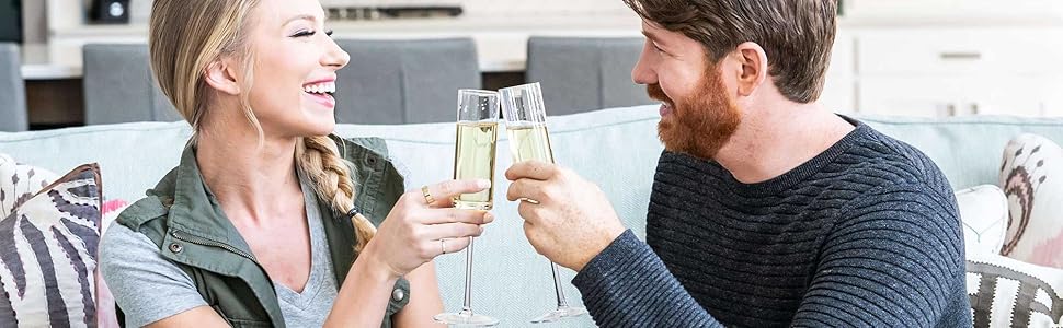 KLOVEO Champagne Stoppers - Patented Seal - Made in Italy - Professional Grade WAF Champagne Bottle Stopper - Prosecco, Cava, and Sparkling Wine Bottle Stopper