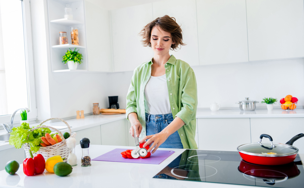 5 Wheel Pastry Cutter Pizza Cutter with Stainless Steel Double Cutter, Set of 2 Pizza Slicer Multi-Round Pastry Knife for Pizza Pies Waffles Dough Cookies