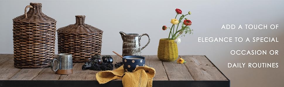 Creative Co-Op Embossed Leaf Shaped Tongs, Gold