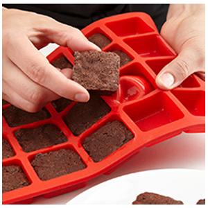 SILIVO Silicone Brownie Pan with Dividers - 2 Pack 12-Cavity Non-Stick Silicone Molds for Brownie Bites, Fudges and Minecraft Cakes