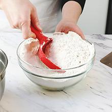 Tovolo Scoop & Sift Flour Sifter for Baking Dusting 1 Cup Fine 20 Mesh Sieve Flour Duster, Easy Scoop Dishwasher Safe Baking Powdered Sugar Flour Sifting Tool for Aerating Coating Dusting, Charcoal