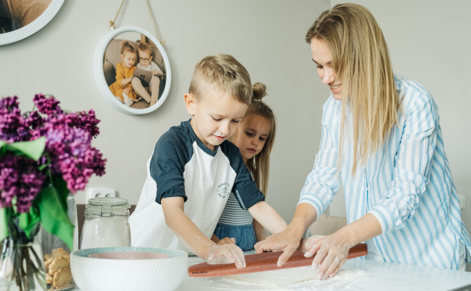 Muso Wood Sapele Wooden French Rolling Pin for Baking, Tapered Roller for Fondant, Pie Crust, Cookie, Pastry (French 15-3/4inch)