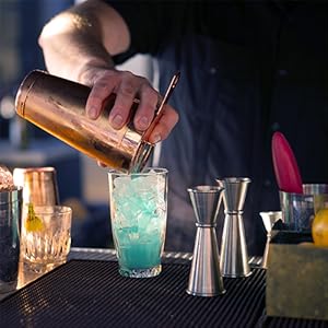 Hawthorne Cocktail Strainer - Stainless Steel Bar Strainer for Bartending, Bar Tool Drink Strainer for Bartenders and Mixologists