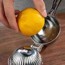 Lemon Squeezer, Lemon Squeezer Juicer, Citrus Juicer Handheld, Metal Lemon Hand Press, Lime Squeezer Bar Tool, Manual Citrus Press w/Stainless Steel Zester