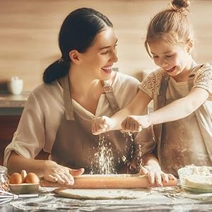 Wood French Rolling Pin for Baking, QUELLANCE Wooden Dough Roller with Silicone Baking Mat, Beech Wood Rolling Pins for Baking Dough, Pizza, Pie, Pastries, Pasta and Cookies,Red Pastry Mat