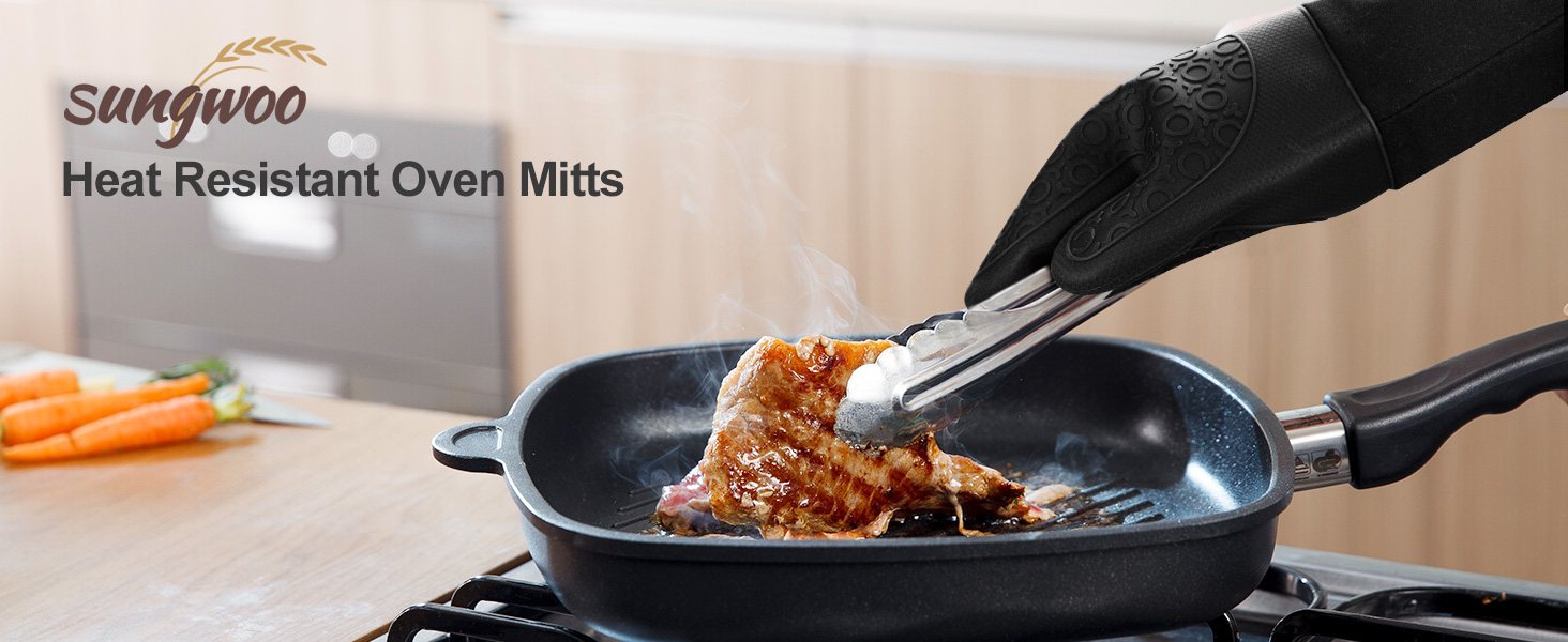 sungwoo Extra Long Silicone Oven Mitts, Heat Resistant Oven Gloves with Quilted Liner Non-Slip Textured Grip Perfect for BBQ, Baking, Cooking and Grilling - 1 Pair 14.6 Inch Black