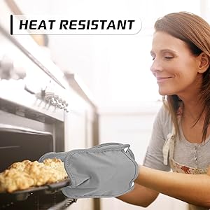 Silicone Kitchen Pot Holders with Pockets, 2 Pc Set Trivet, Steam and Heat Resistant Hand and Countertop Protection Hot Pads, Non-Slip Grip potholders, Terrycloth Interior Lining, Black