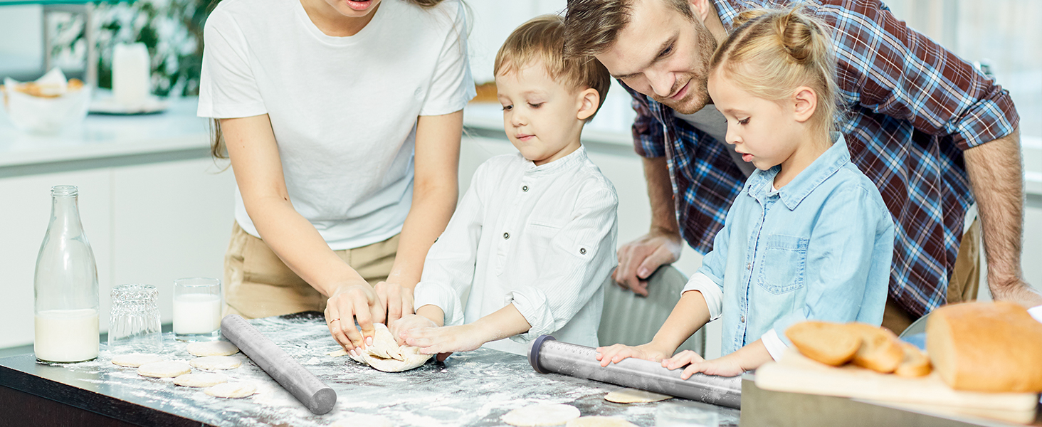 Adjustable Rolling Pin with Thickness Rings for Baking -Non Stick Stainless Steel Dough Roller Pin with Bands for Cookie,Wood,Wooden and Bread (Grey, 15.8 '')