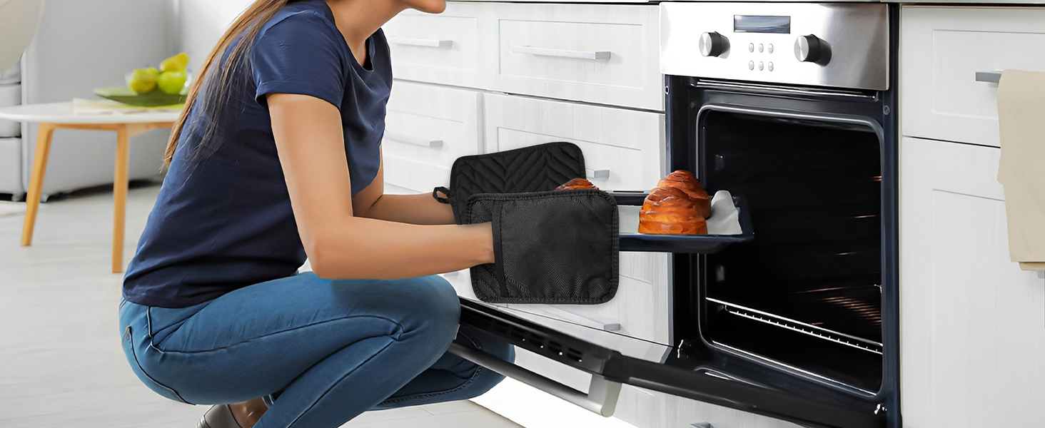 R HORSE 6Pcs Pot Holder with Pocket for Kitchen Black Pot Holders Set Cotton Heat Resistant Potholder Terry Cloth Coaster Hot Pad Oven Mitts Trivet for Baking Cooking 7''x9''