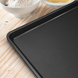 NutriChef 2-Piece XL Mega Cookie Sheet Baking Pans Set - 22