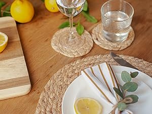 Woven Placemats Round Placemats Set of 6, 13.5 Inch Wicker Placemat Circle Rattan Placemats Farmhouse Boho Braided Natural Water Hyacinth Place Mats for Indoor & Outdoor Table Decor