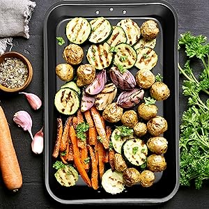 Moss & Stone Carbon Steel Roaster Pan With “V” Shape Removable Roasting Rack Set, 16.5 Inch Rectangular Nonstick Roasting Pan, Turkey Roaster Pan Rack With Carving Fork & Chef Knife