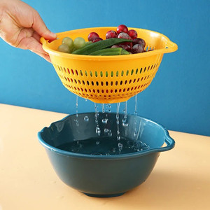 6 Pieces Colander with bowl, Food Strainer for Pasta Veggies and Fruits, BPA Free, Dishwasher Safe (blue)