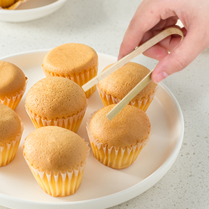 Luter 20pcs Wooden Disposable Cooking Utensils Mini Wooden Tongs Natural Toast Tongs for Charcuterie Cooking